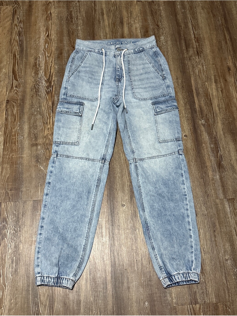 American Eagle Cargo Denim Joggers Women's 000 High Rise Relaxed Fit Light Wash